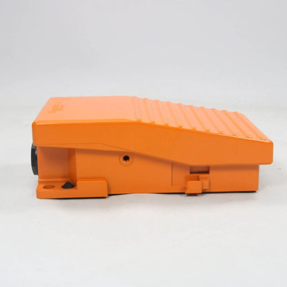 Telemecanique Schneider Electric XPE R211 Operators Pedal