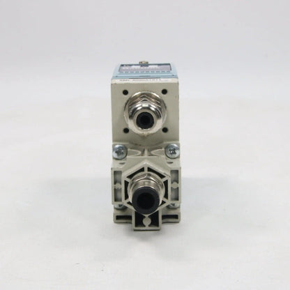 Telemecanique XML A020A1S11 Nautilus Pressure Switch