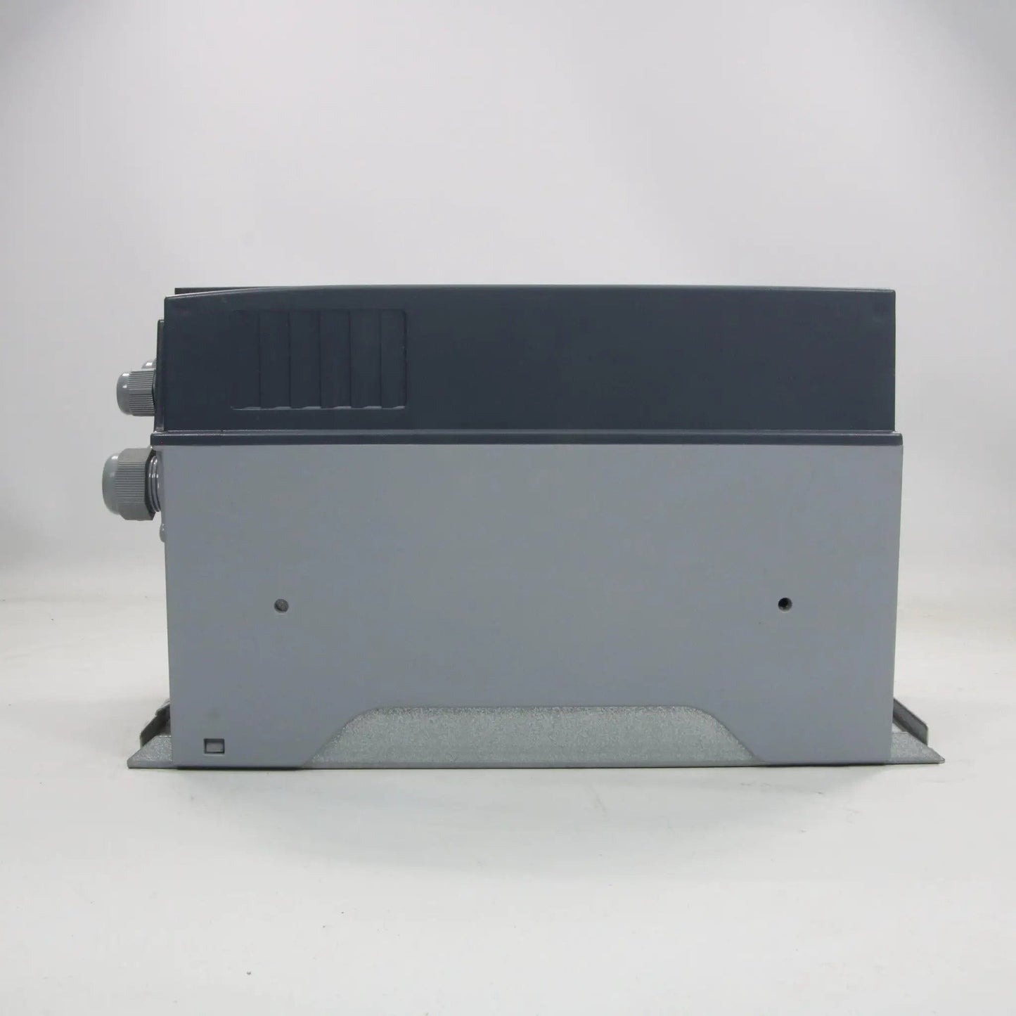 Vacon VACON0100-3L-0004-5-HVAC Drive